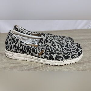 Hey Dude Womens Misty Woven Cheetah Print Slip On Shoes Light Weight Size 10